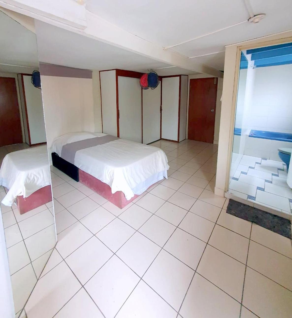 Hostel Colores Miraflores Lima Bagian luar foto